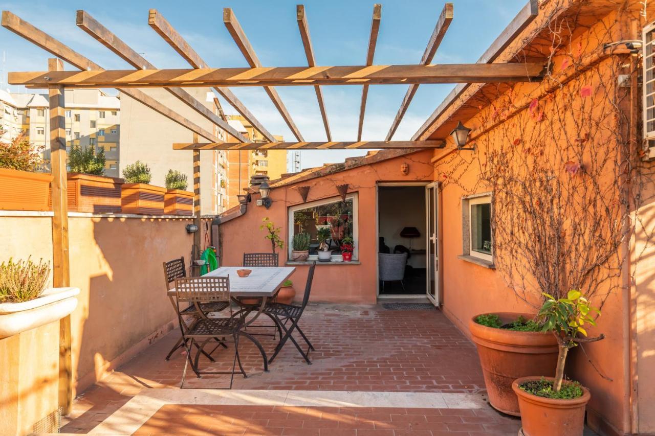 Bright And Comfy Terraced Apartment In Trastevere 罗马 外观 照片