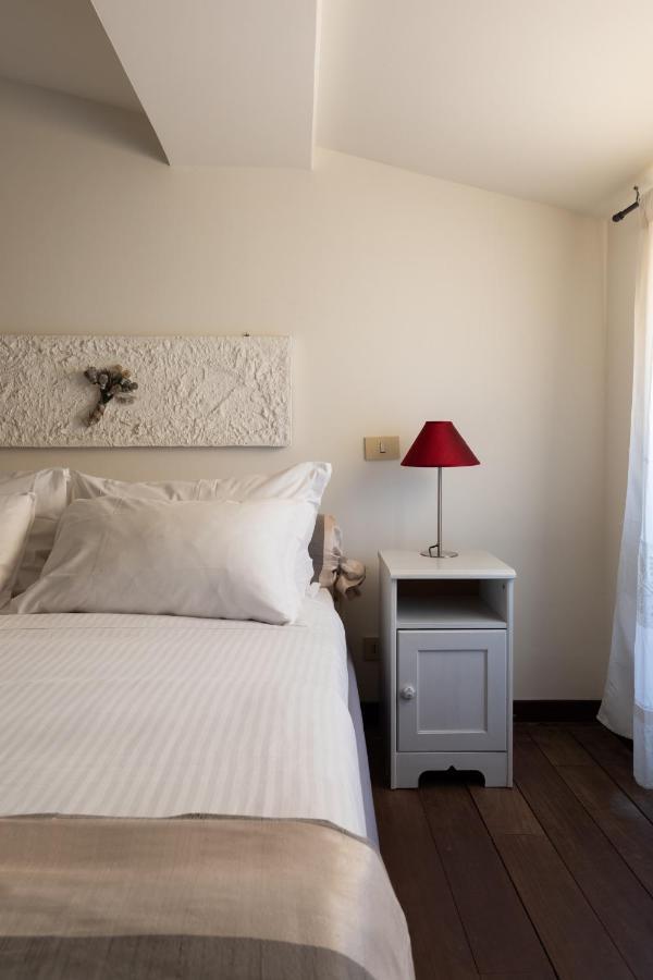 Bright And Comfy Terraced Apartment In Trastevere 罗马 外观 照片